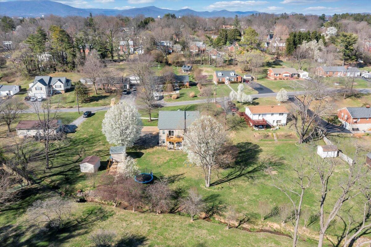 3556 Overbrook DR