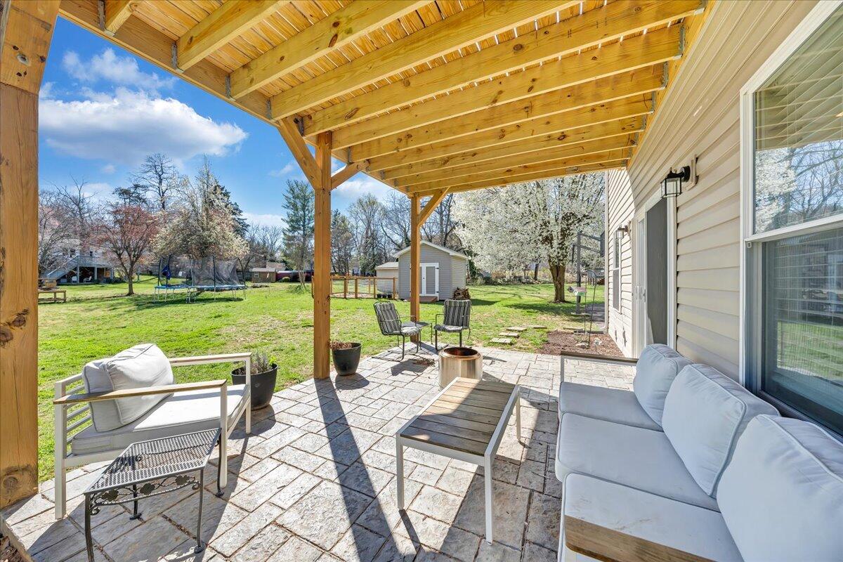 3556 Overbrook DR