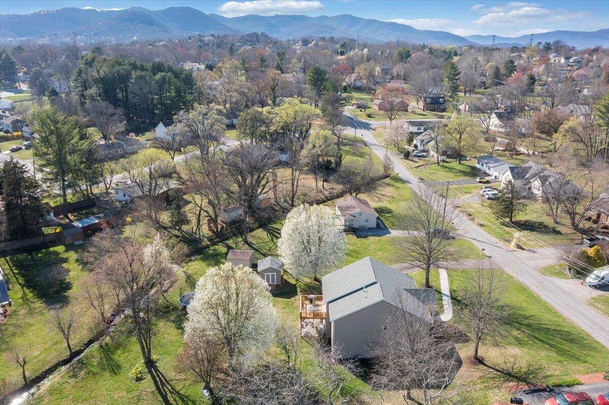 3556 Overbrook DR