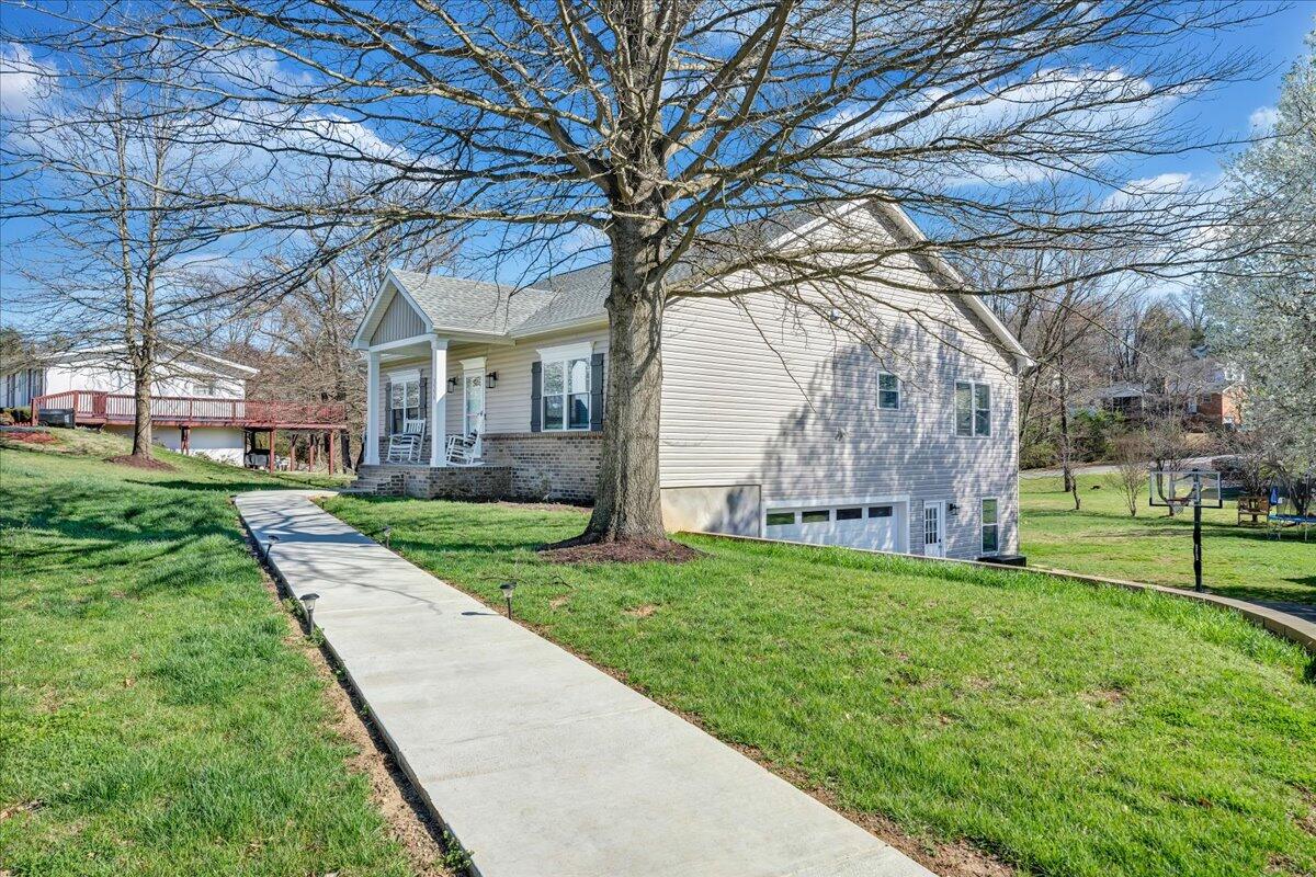 3556 Overbrook DR