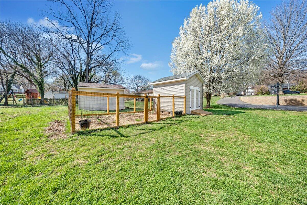 3556 Overbrook DR