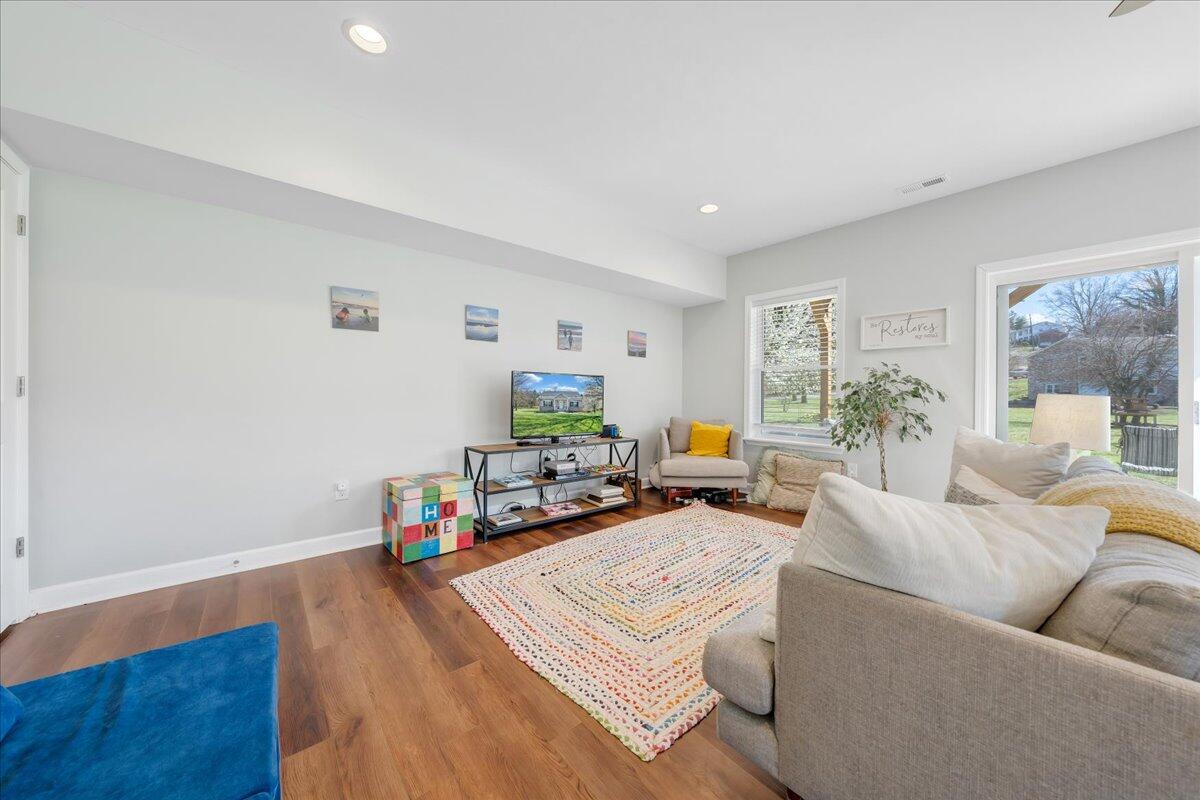 3556 Overbrook DR