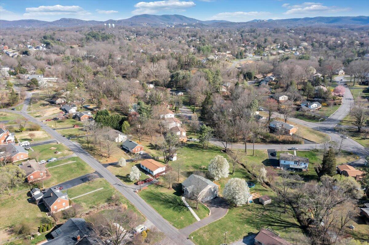 3556 Overbrook DR