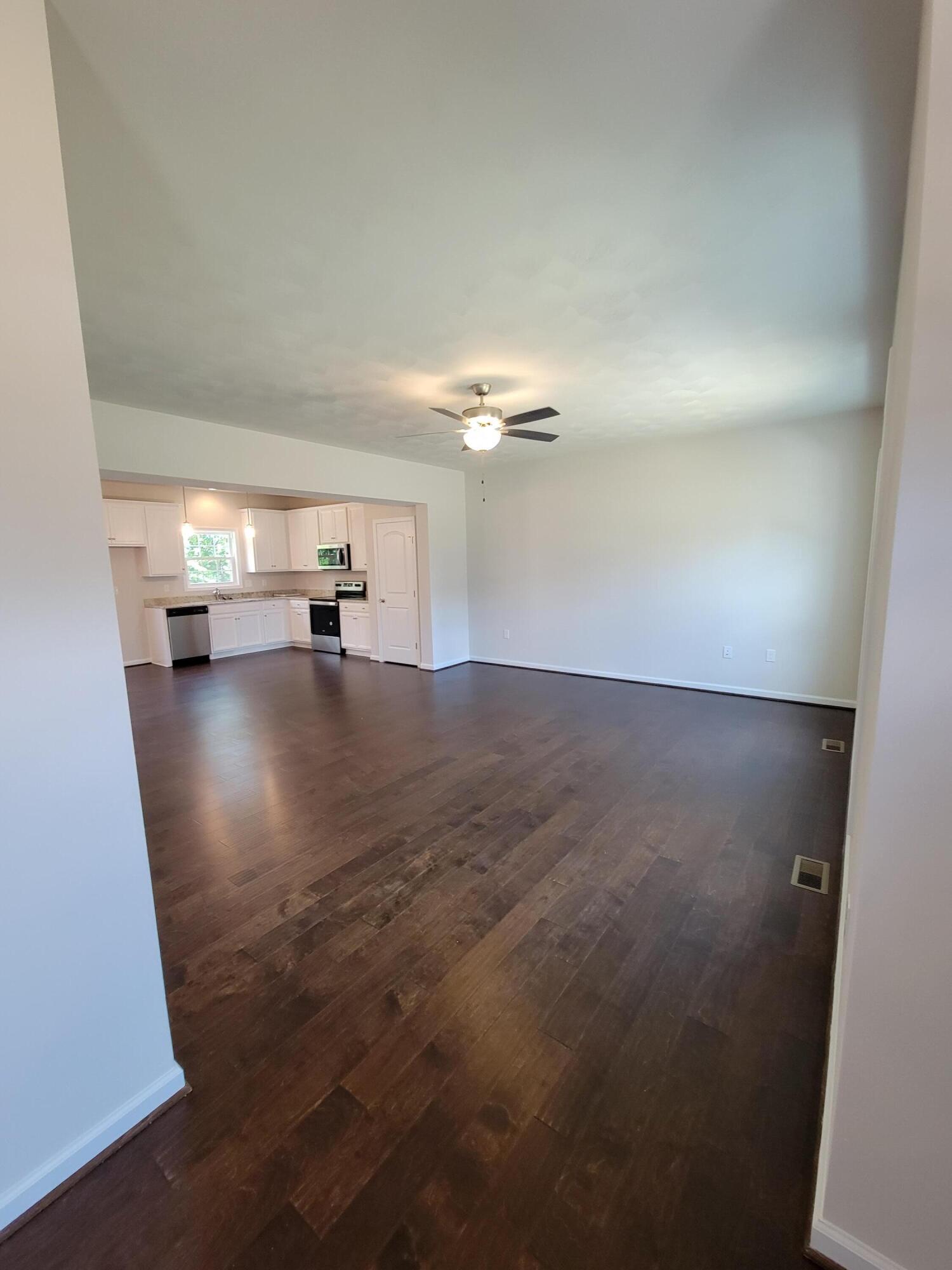 4975 Warrior DR