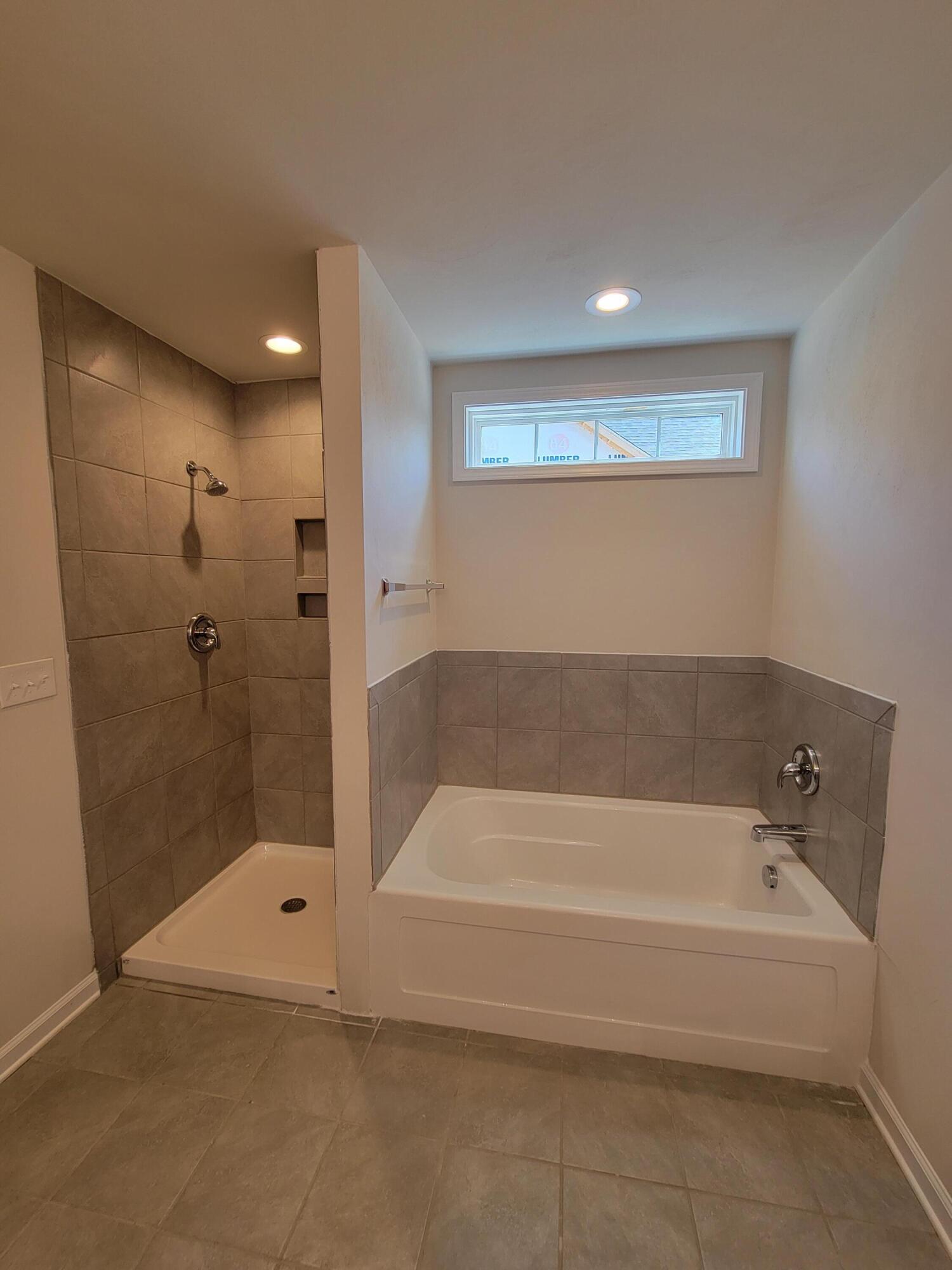 4975 Warrior DR