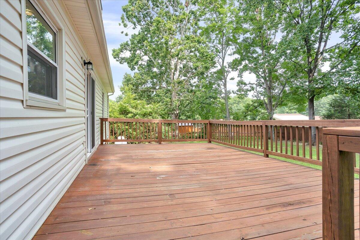 1095 Granite DR