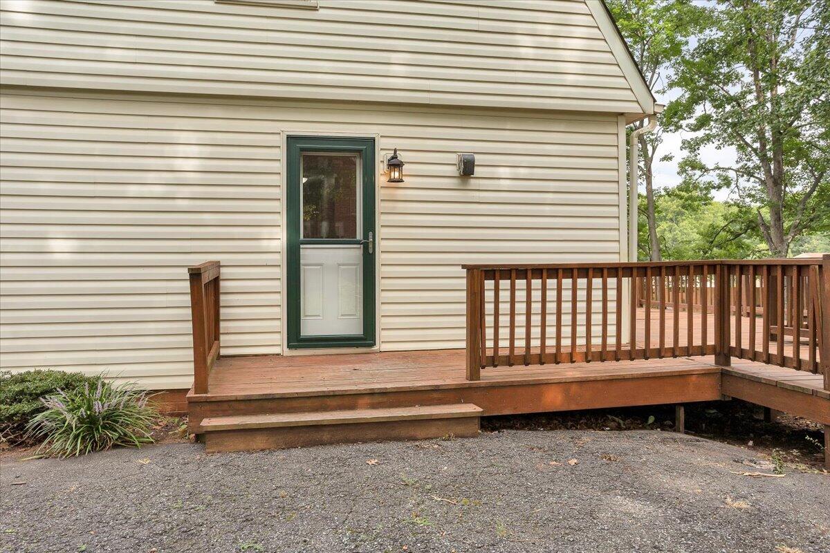 1095 Granite DR