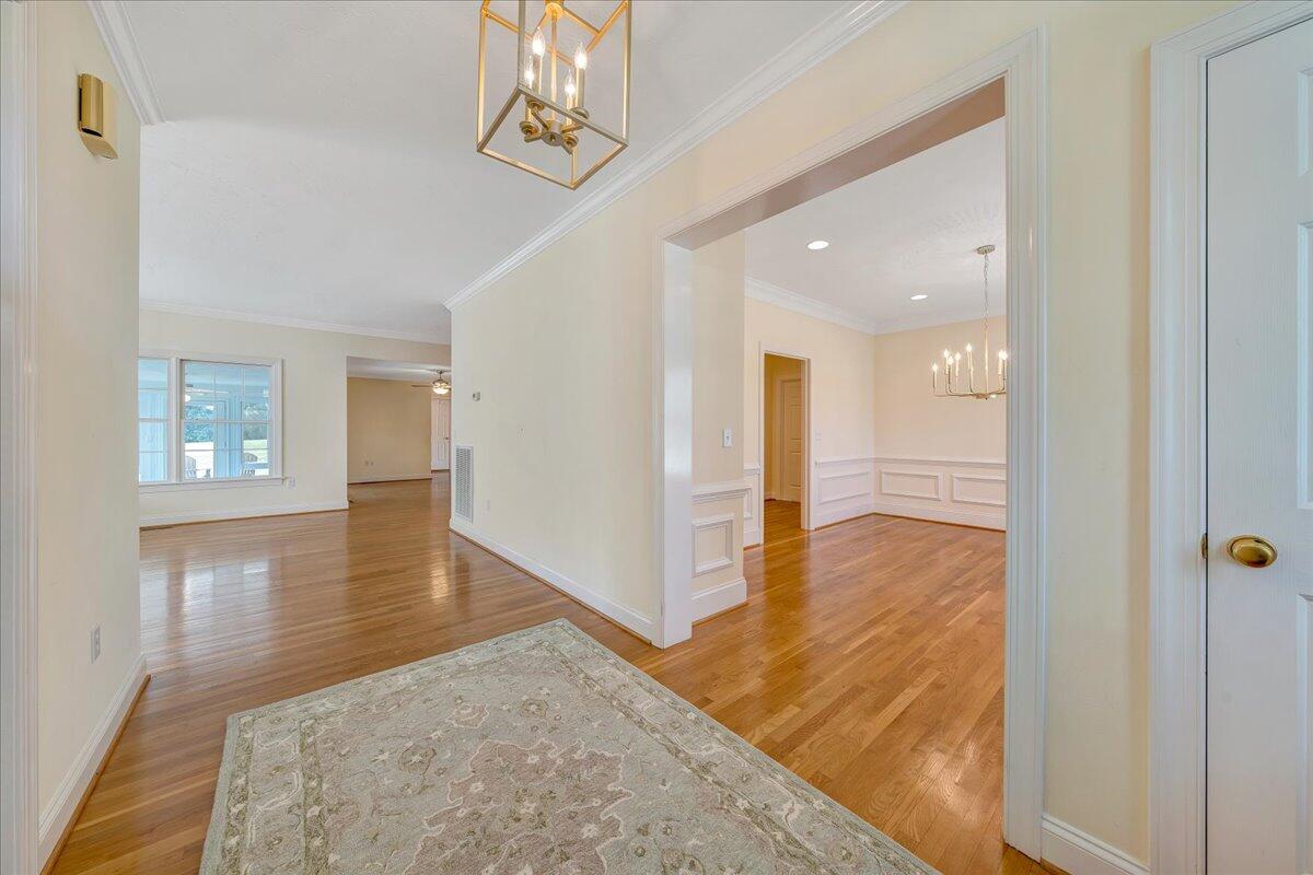 613 Highfield RD