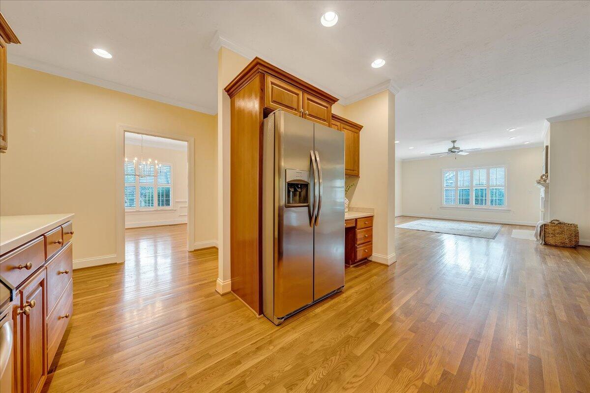 613 Highfield RD