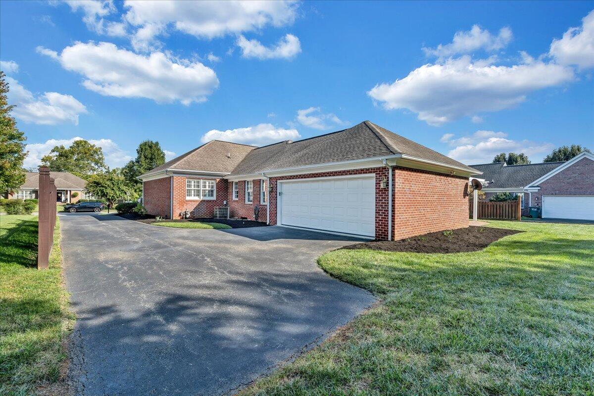 613 Highfield RD
