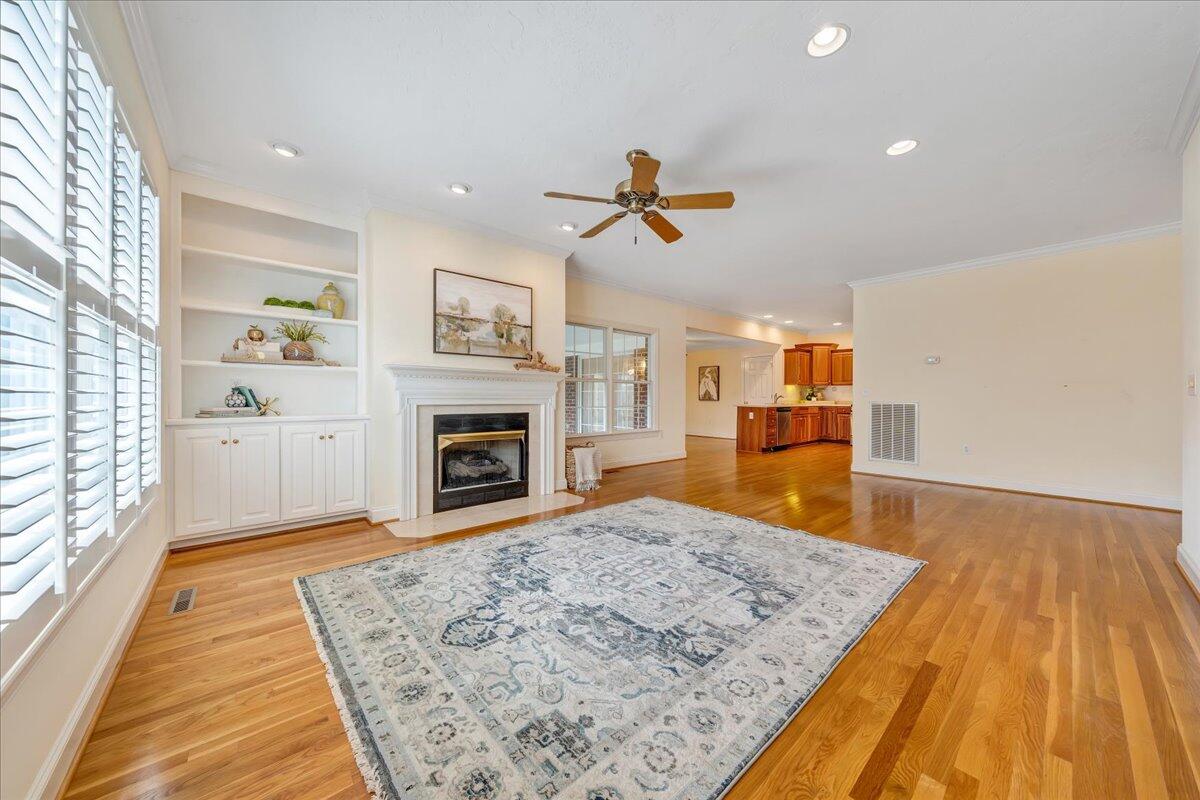 613 Highfield RD