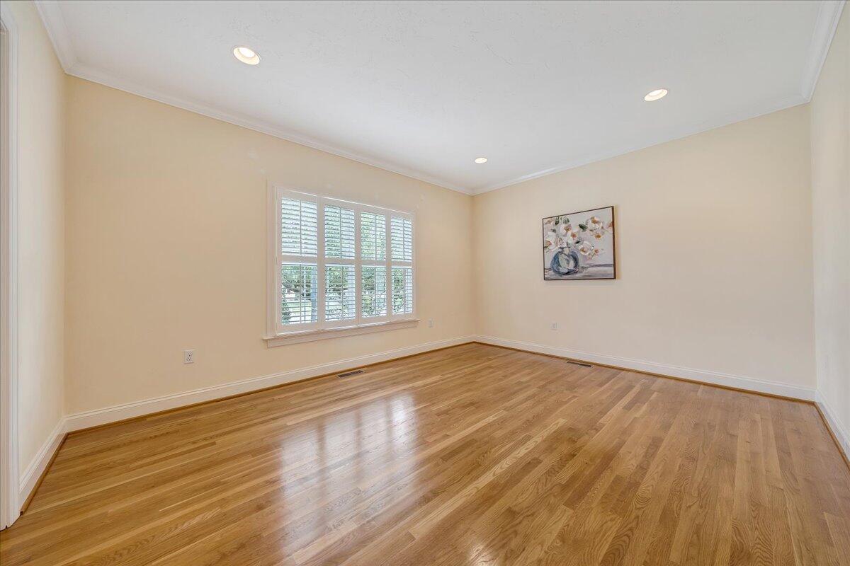 613 Highfield RD