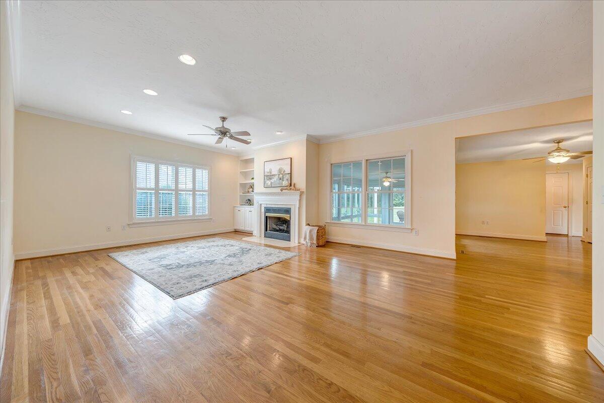 613 Highfield RD