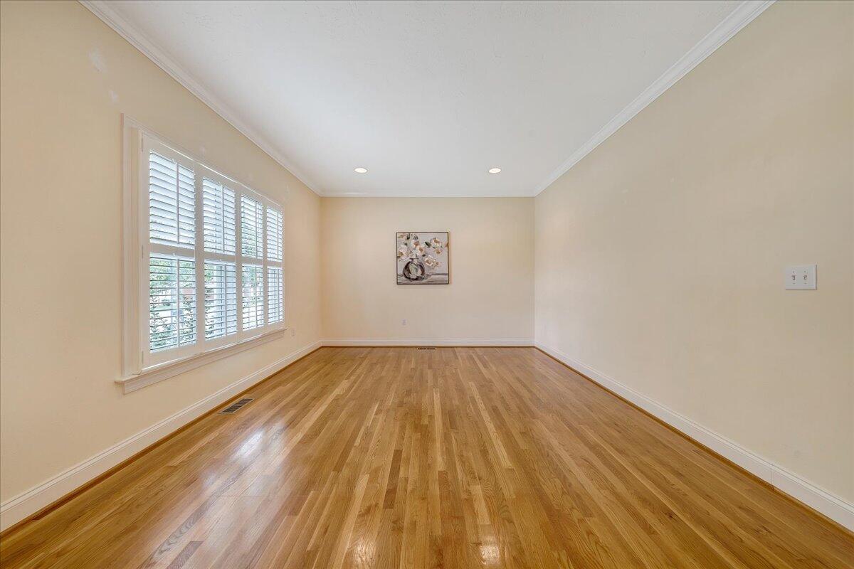 613 Highfield RD