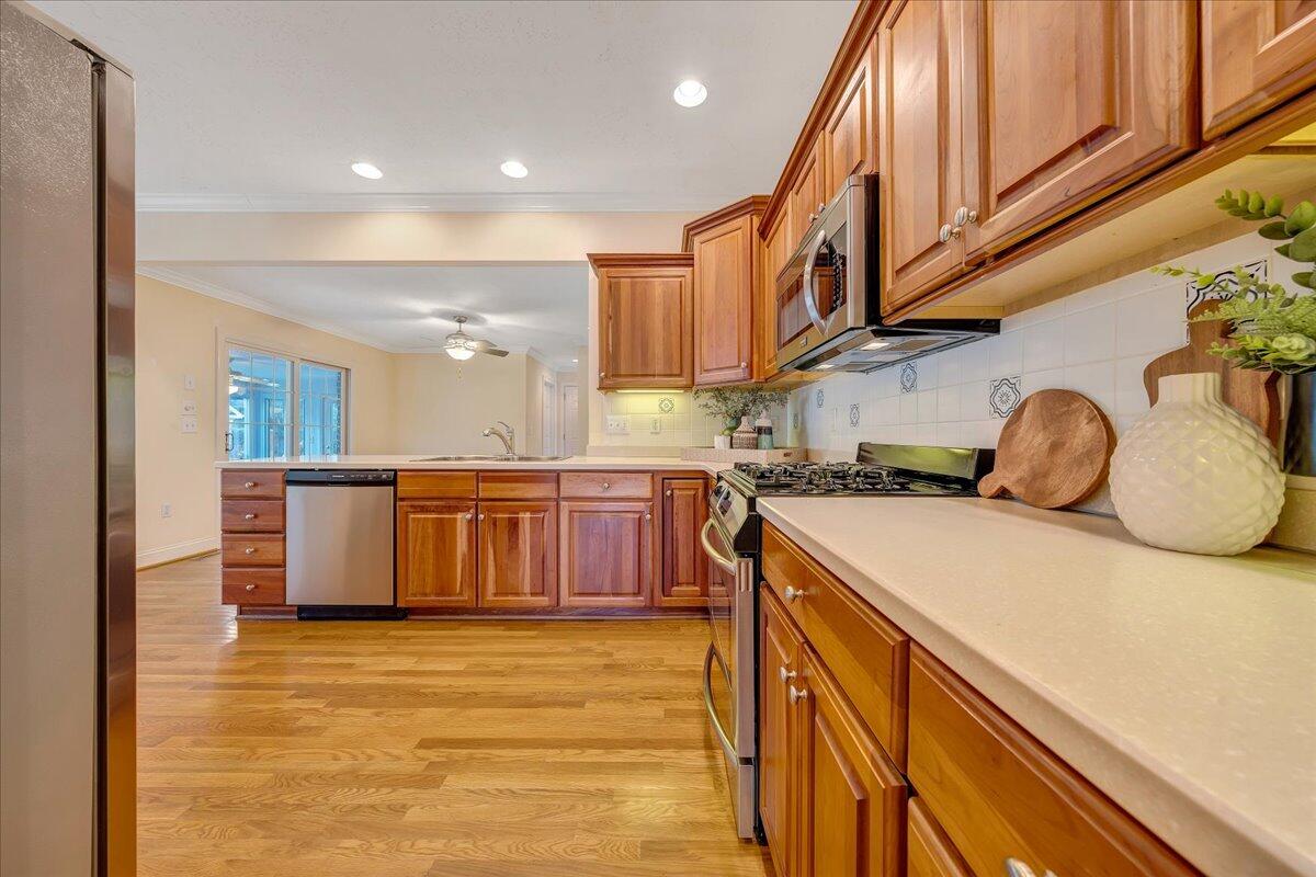 613 Highfield RD