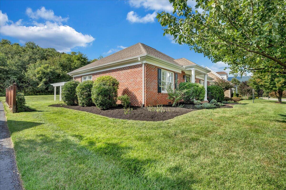 613 Highfield RD