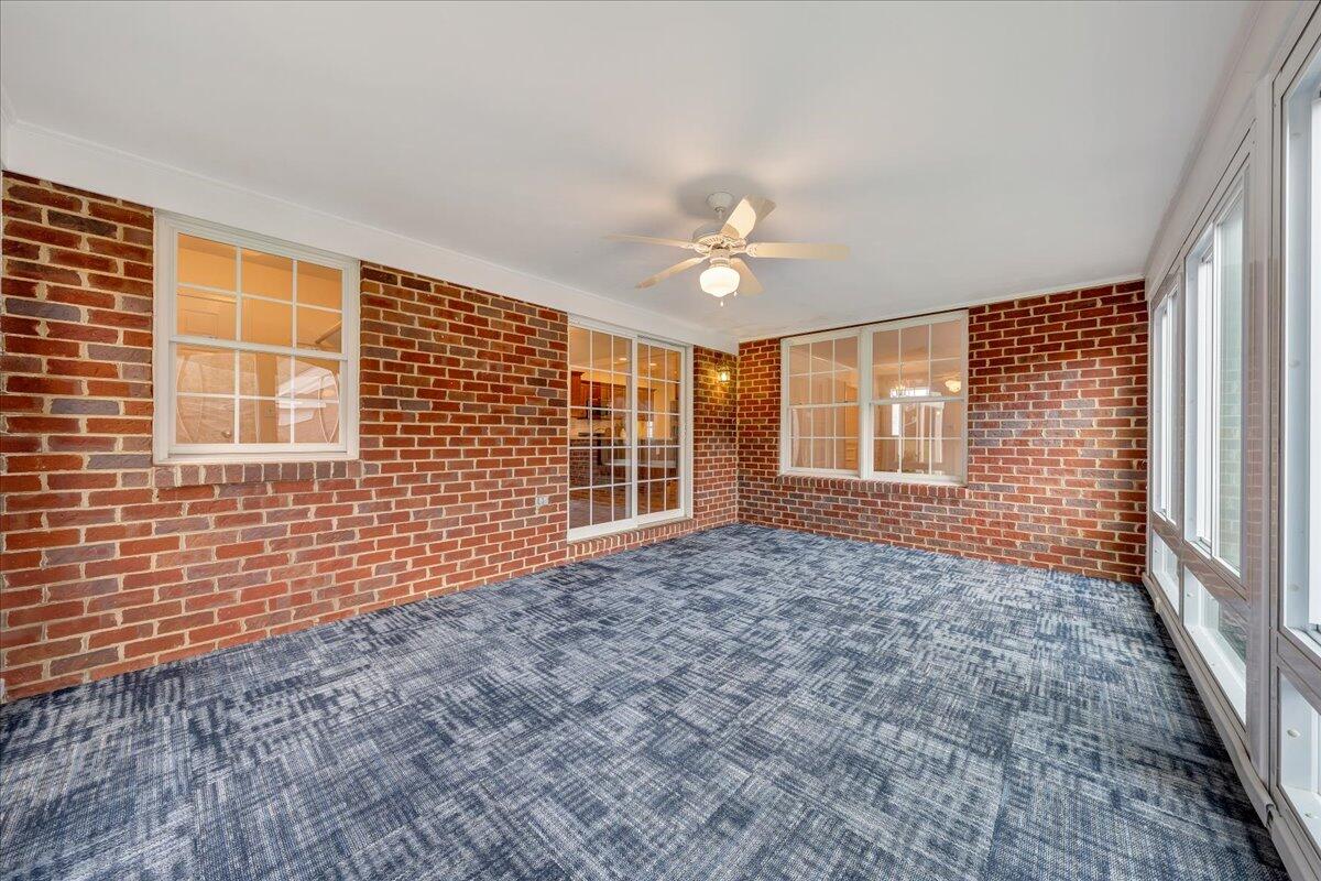 613 Highfield RD