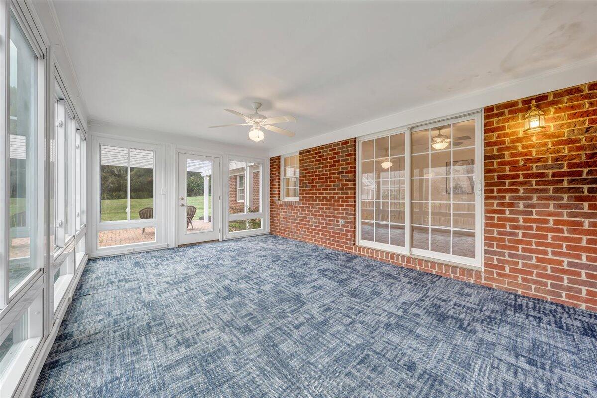 613 Highfield RD