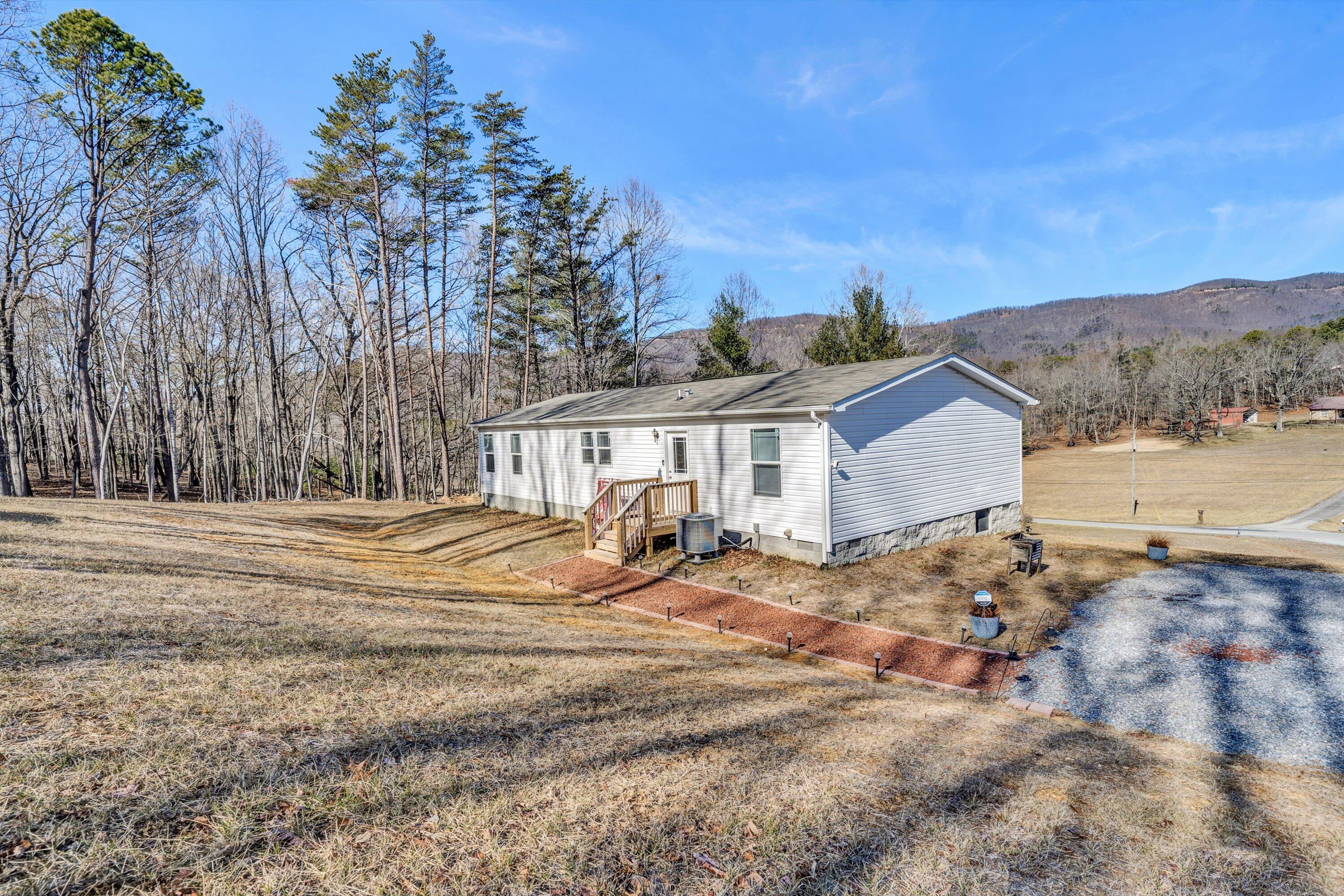 1495 Camp Jaycee RD