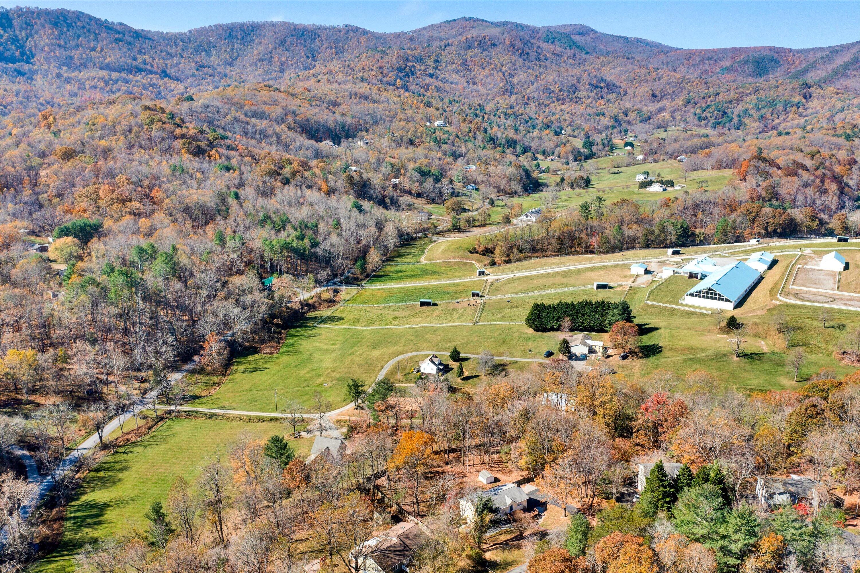 7270 Carriage Hills DR