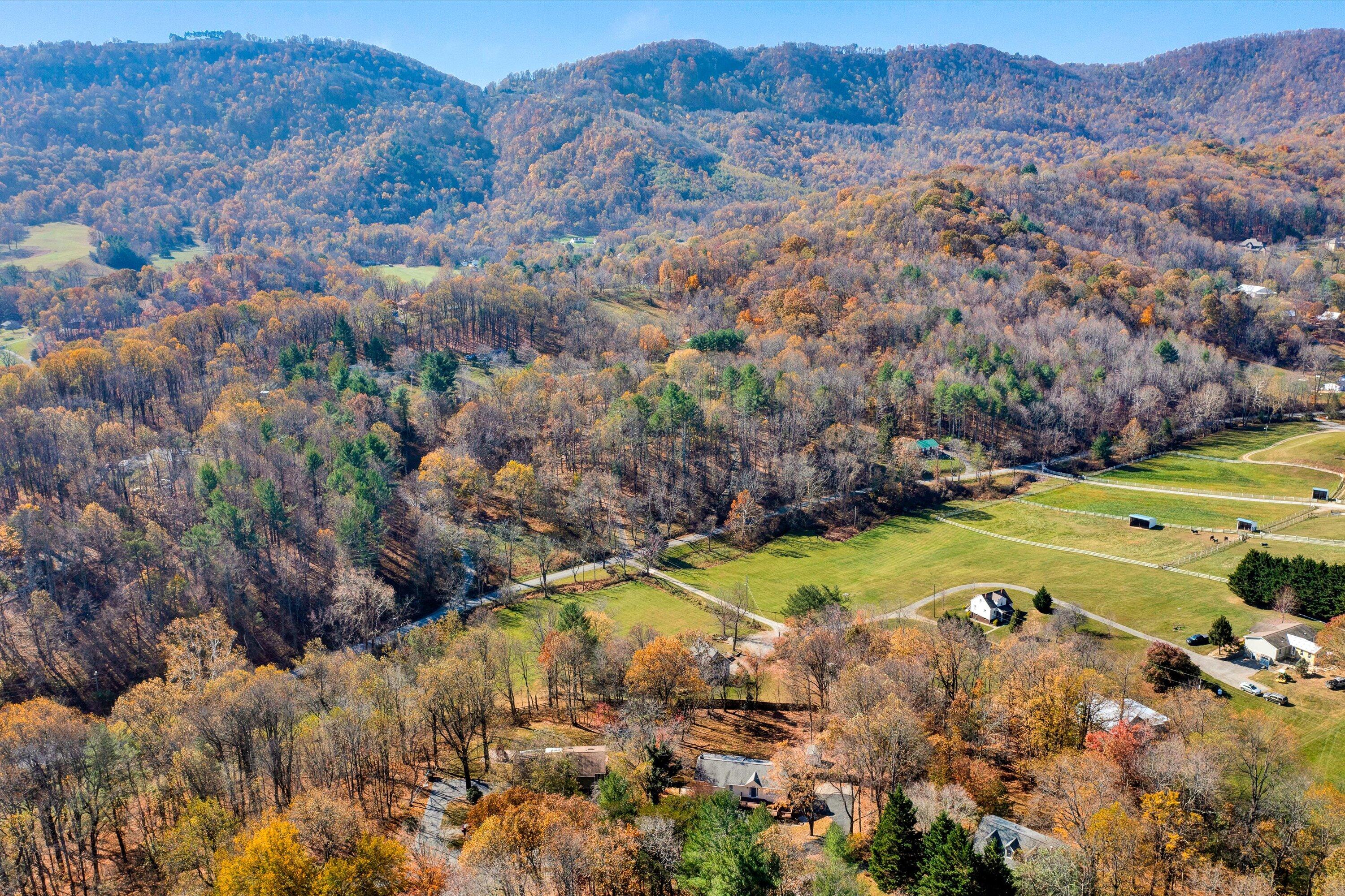 7270 Carriage Hills DR