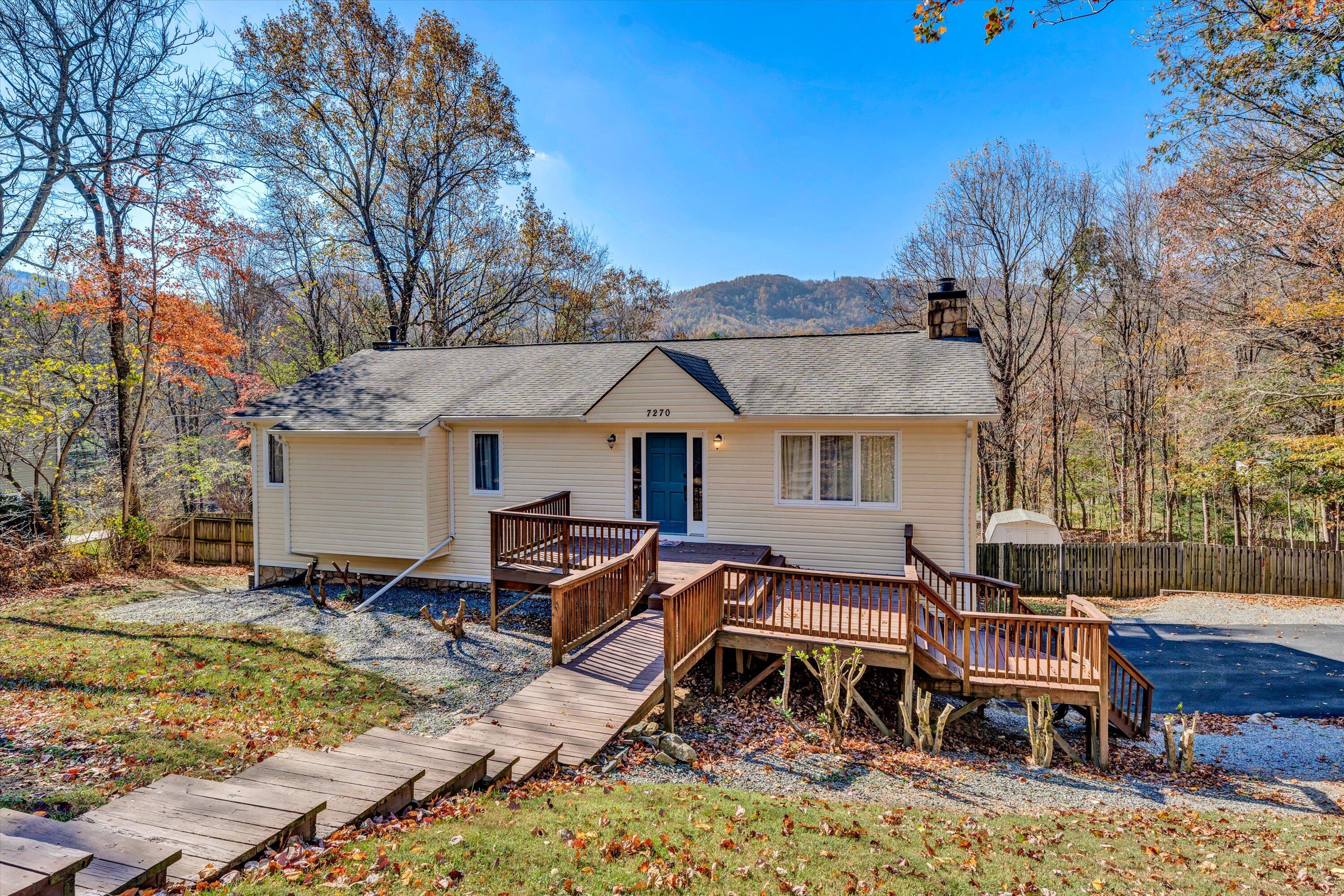 7270 Carriage Hills DR