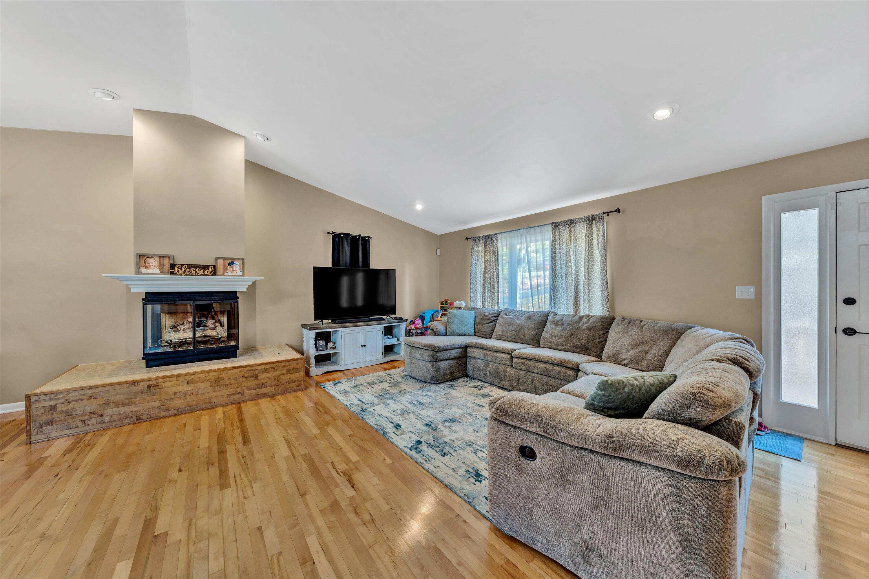 7270 Carriage Hills DR