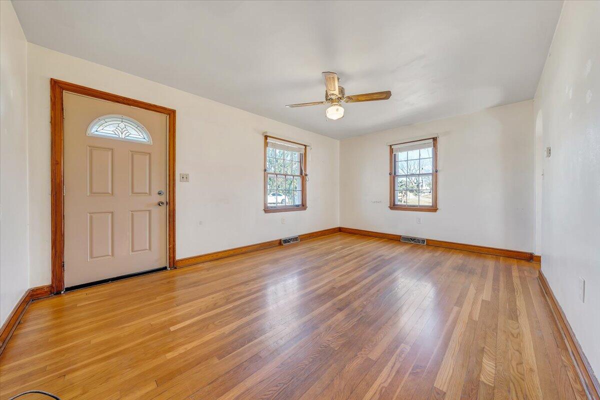 2003 Fallon AVE SE