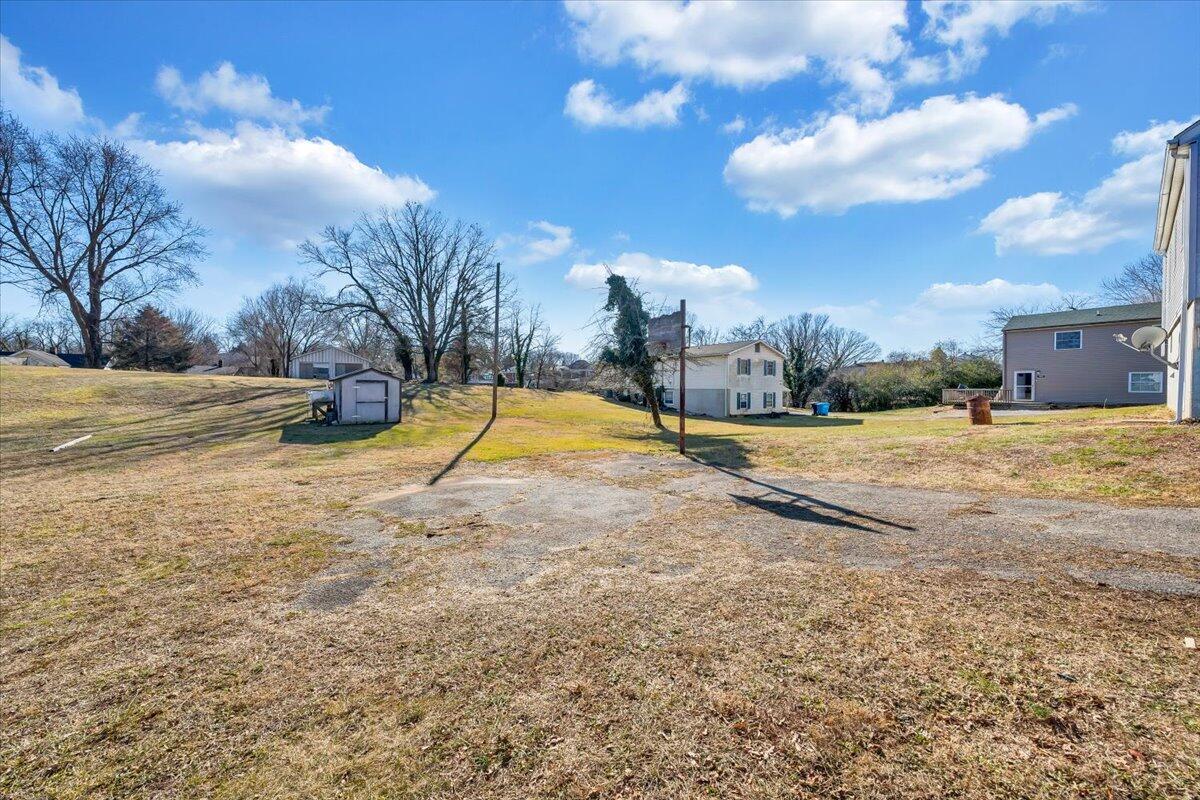 2003 Fallon AVE SE