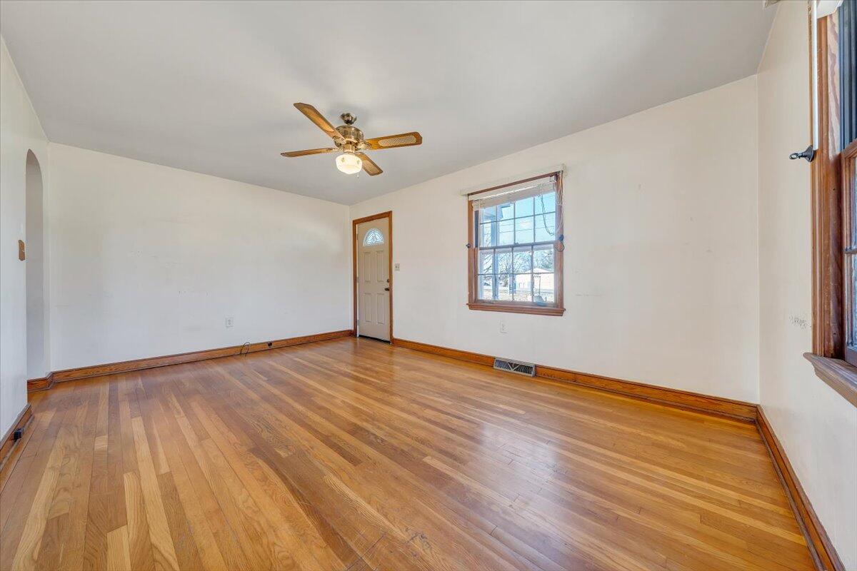 2003 Fallon AVE SE