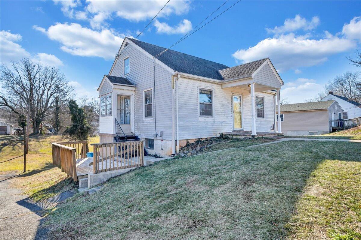 2003 Fallon AVE SE