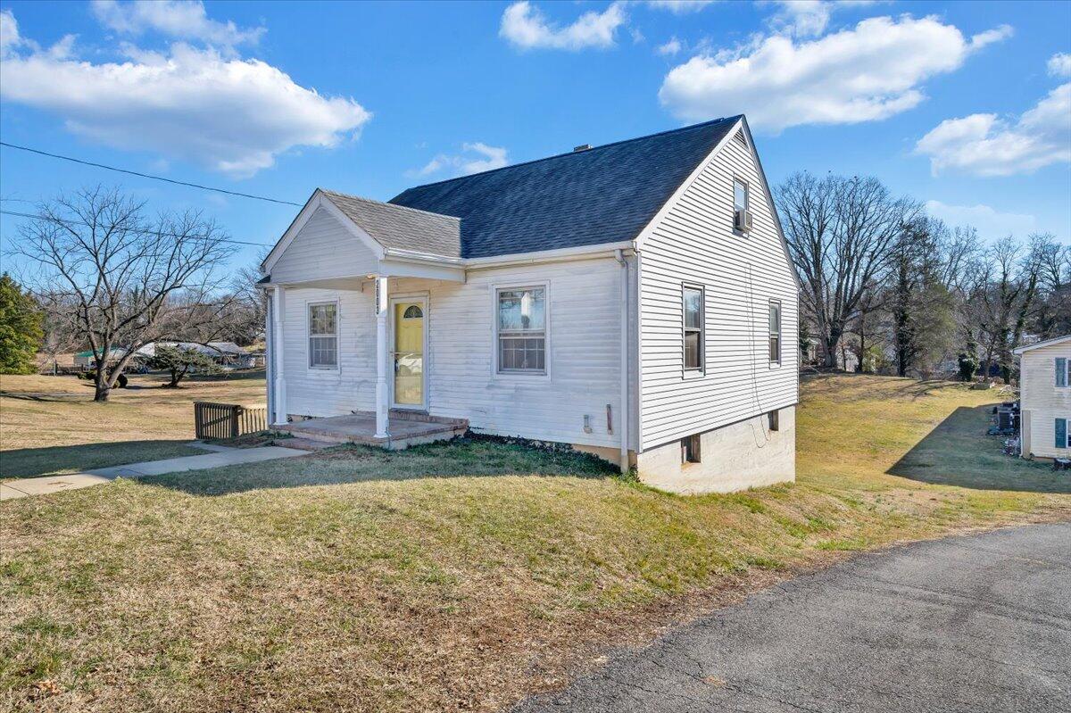 2003 Fallon AVE SE