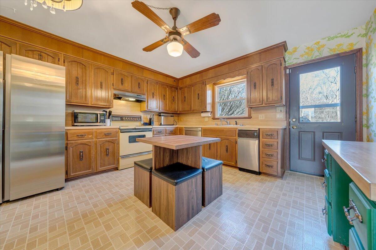 5203 Cherokee Hills DR