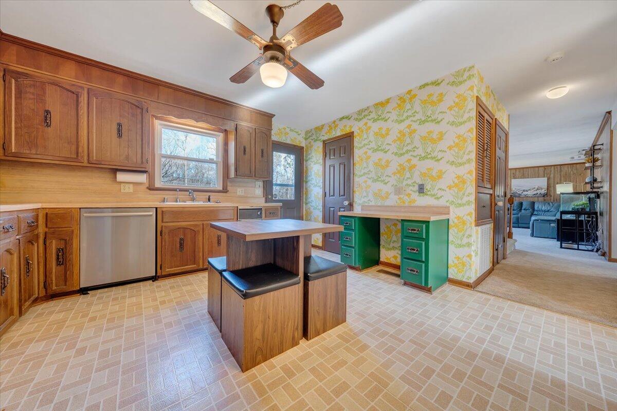 5203 Cherokee Hills DR