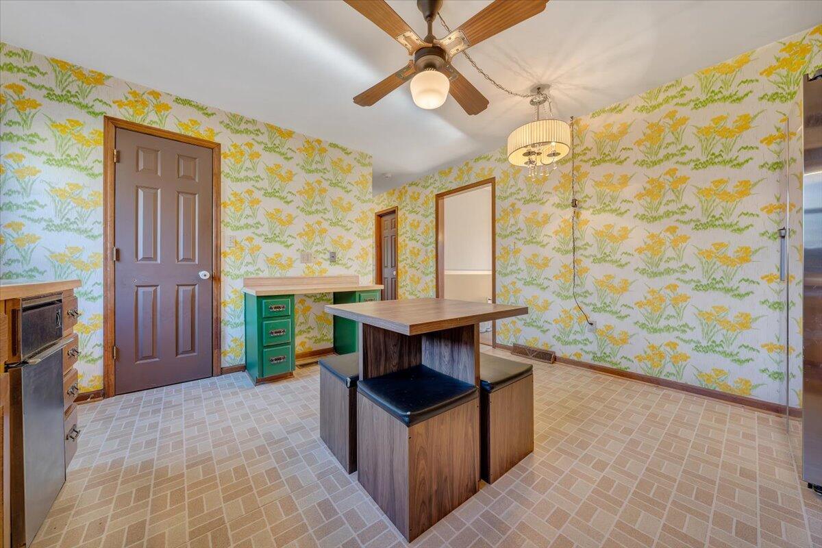 5203 Cherokee Hills DR