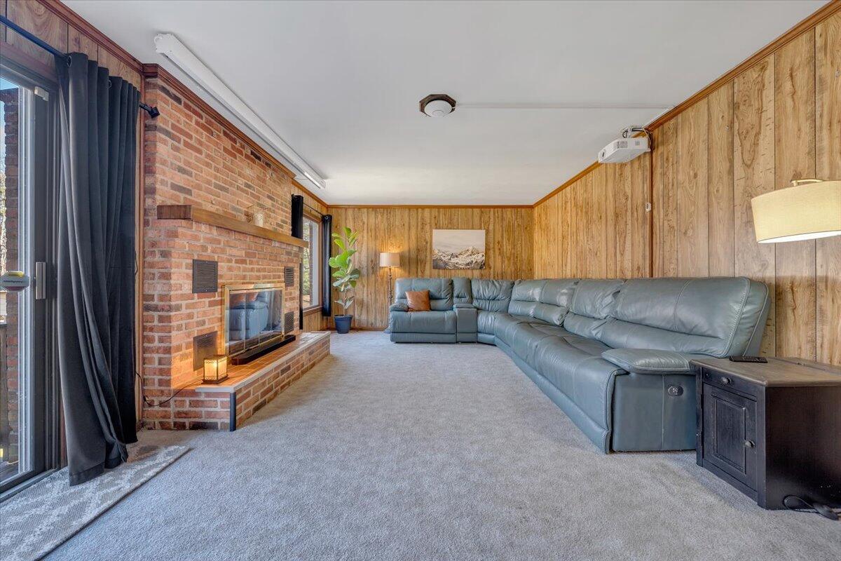 5203 Cherokee Hills DR