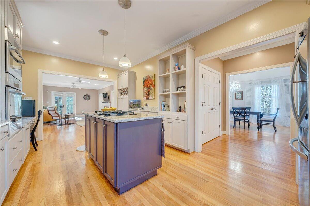 3404 Woodland Hills LN SW