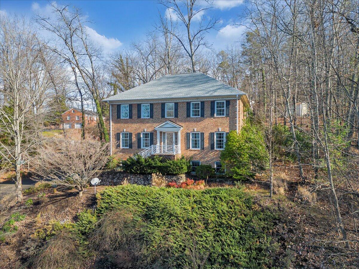 3404 Woodland Hills LN SW