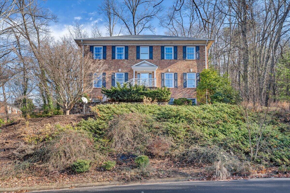3404 Woodland Hills LN SW