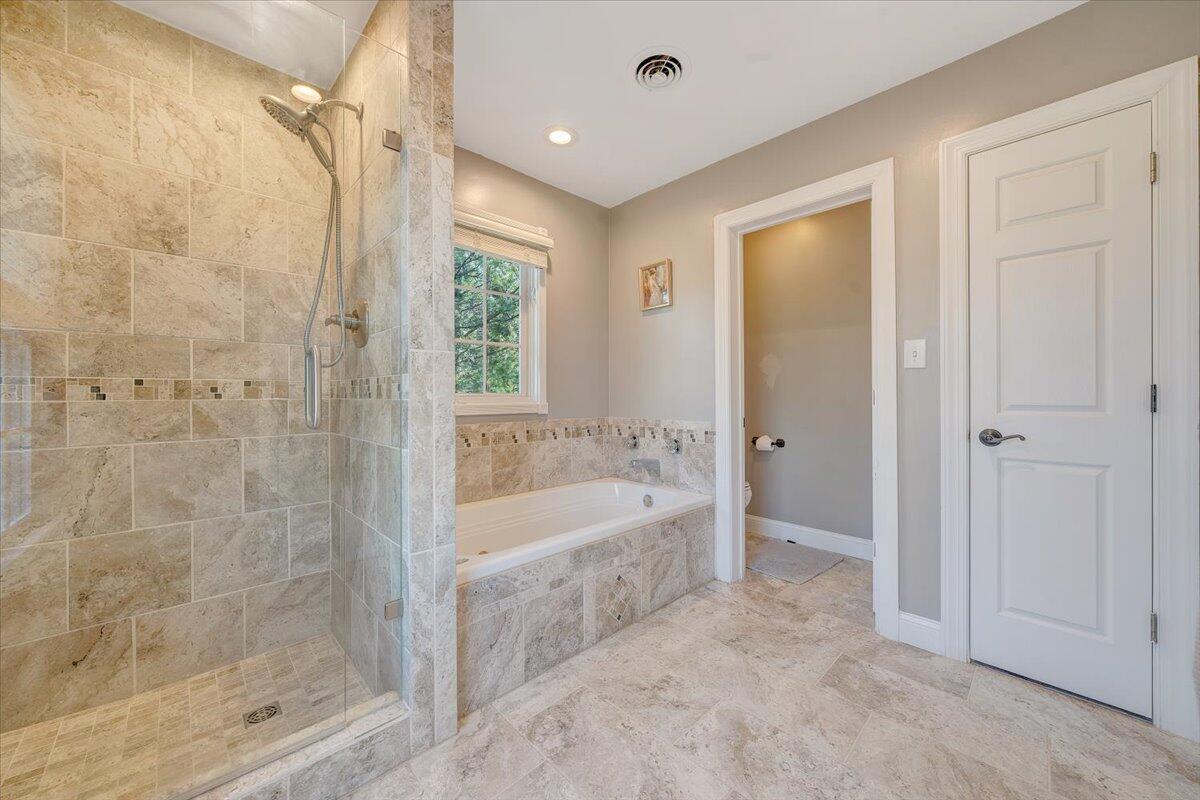 3404 Woodland Hills LN SW
