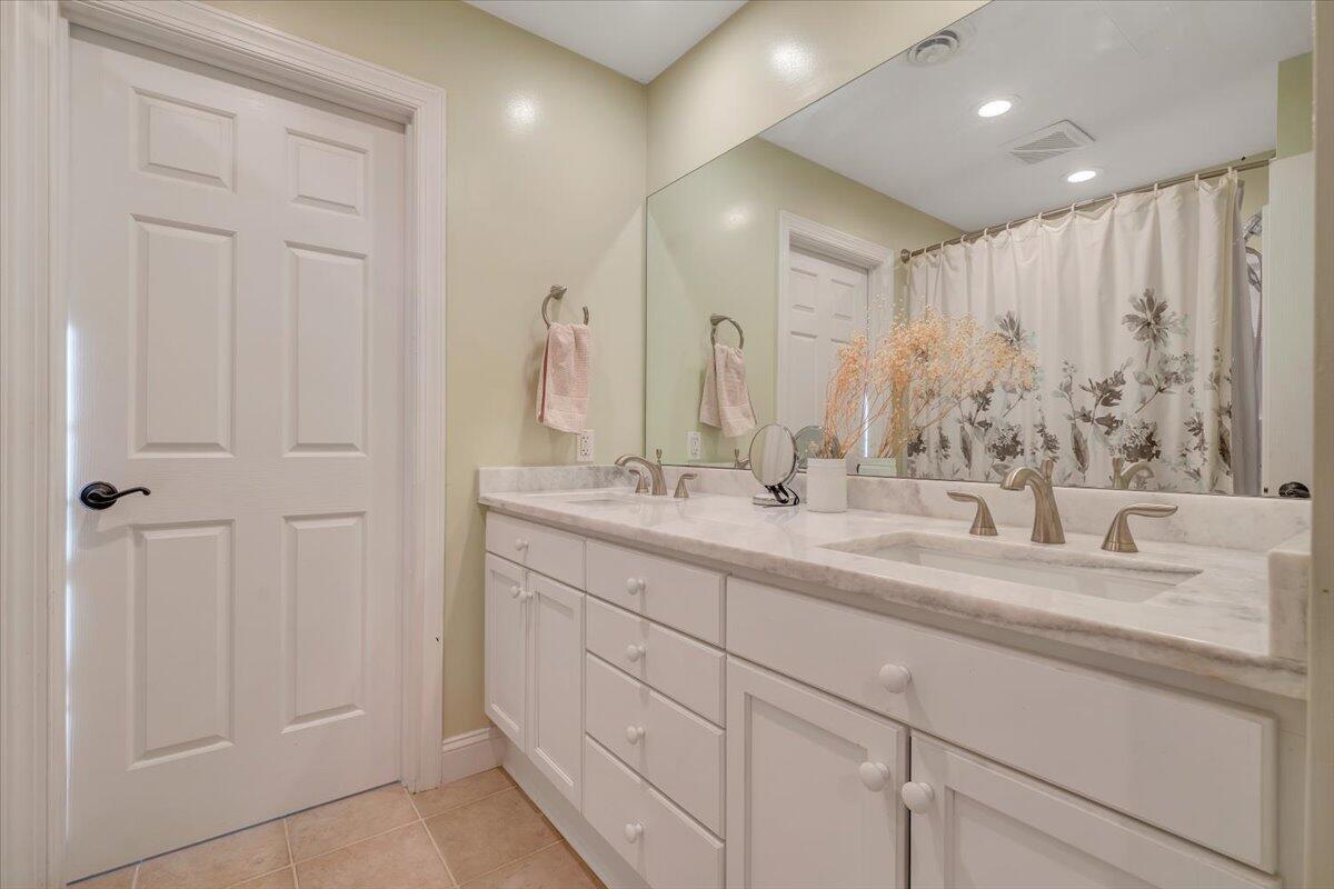 3404 Woodland Hills LN SW