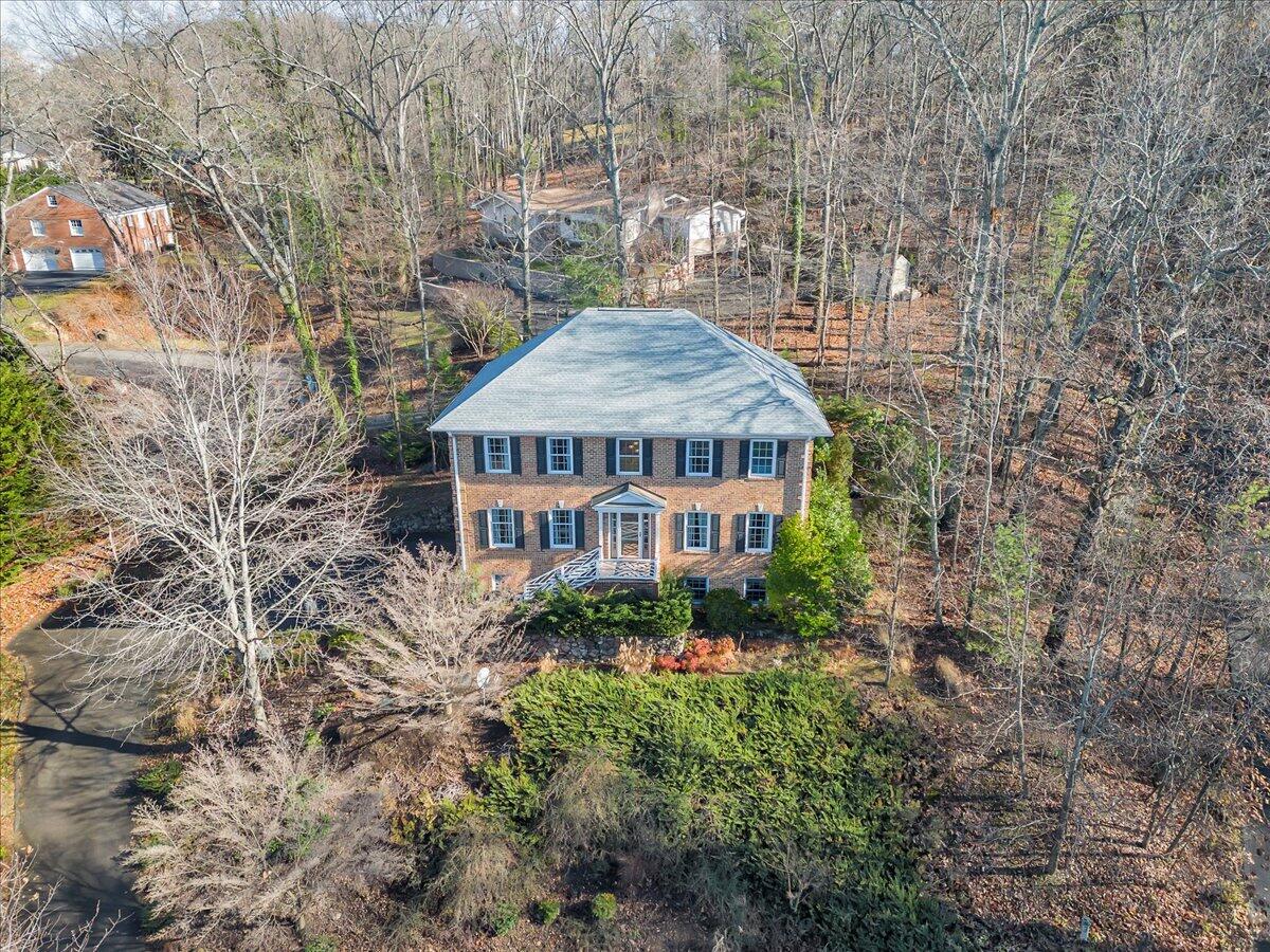 3404 Woodland Hills LN SW