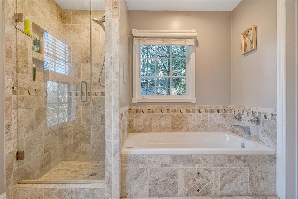 3404 Woodland Hills LN SW