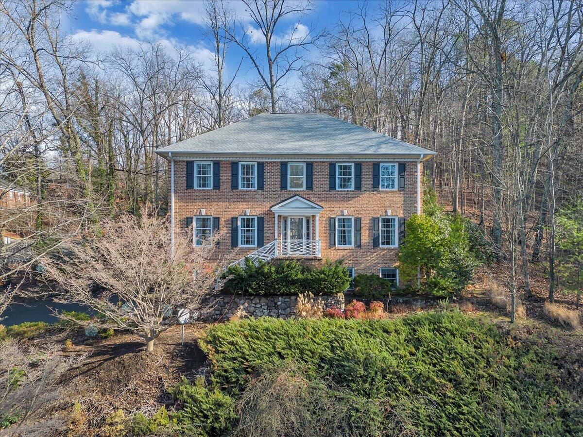3404 Woodland Hills LN SW
