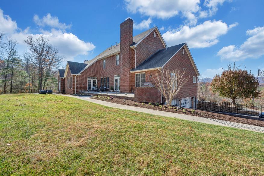 1200 Terrace DR