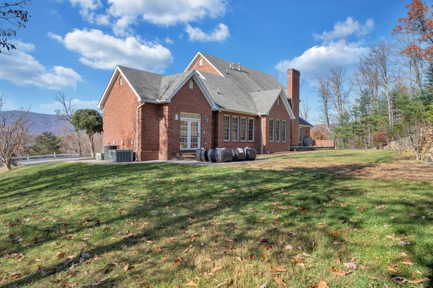 1200 Terrace DR