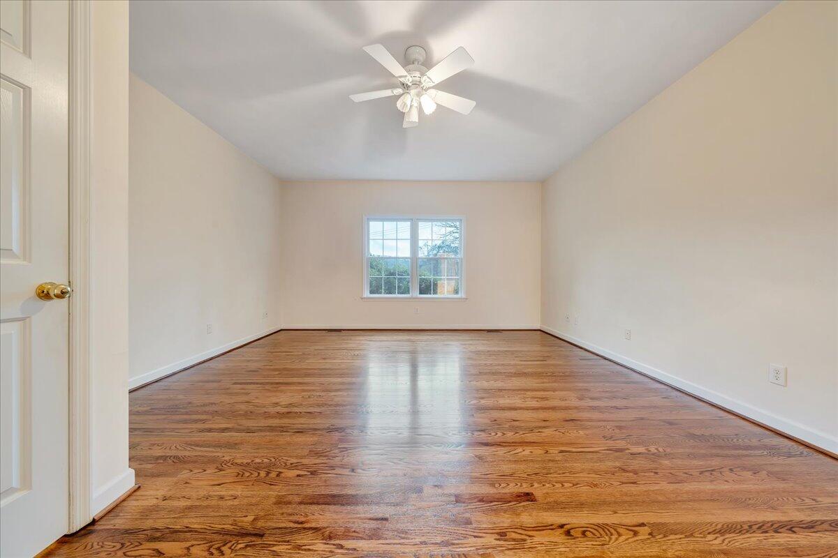 3209 Colonial AVE SW