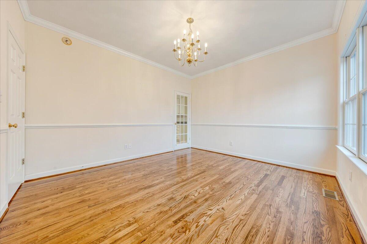 3209 Colonial AVE SW