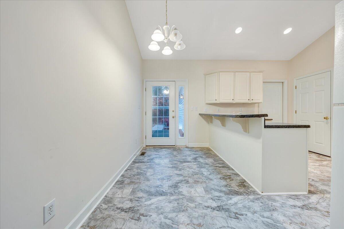 3209 Colonial AVE SW