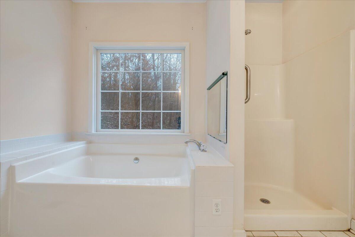 3209 Colonial AVE SW